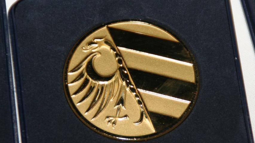 So sieht die Medaille der Stadt Nürnberg aus.