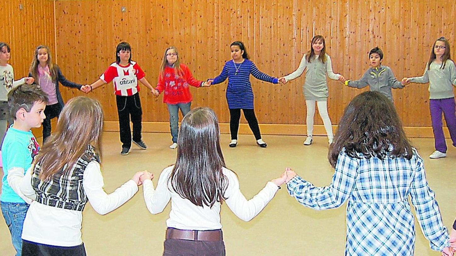 Kindertanzkurs geht nur sonntags Kindertanzkurs geht nur sonntags