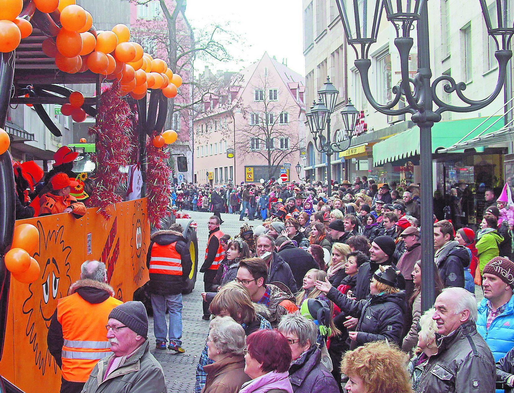 Nürnberger Faschingszug War Ein Publikumsmagnet | Nordbayern