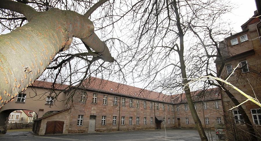 Altes Deutsches Gymasium Varianten werden untersucht