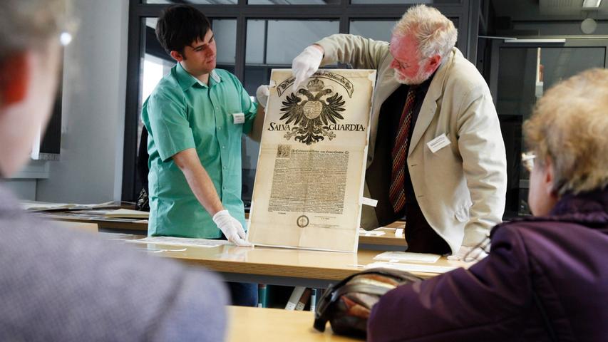 Tag der Archive: Das Nürnberger Stadtarchiv zeigt seine Schätze