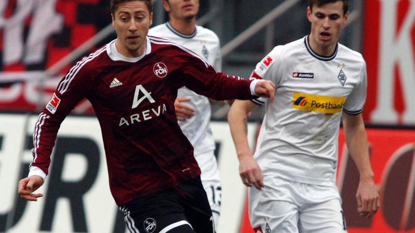 Im Mittelfeld verliert der Club Jens Hegeler. Nach zwei Jahren wechselt der technisch starke, aber manchmal zu verspielte 24-Jährige zurück nach Leverkusen, von wo er im Sommer 2010 nach Nürnberg ausgeliehen wurde.