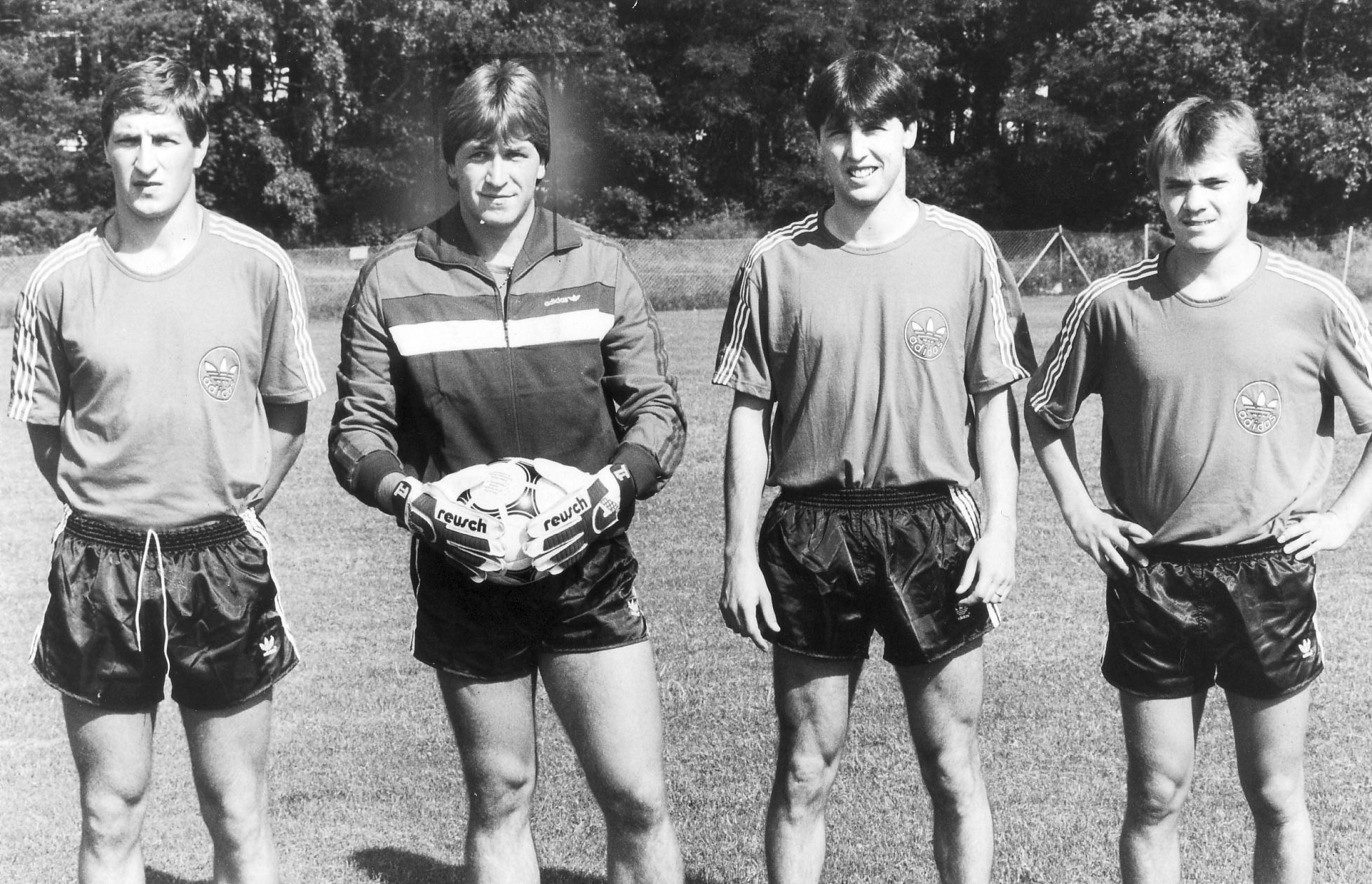 1986 schlägt der gebürtige Kieler, der sich in der Holstein-Jugend noch als Stürmer betätigt hat, am Valznerweiher auf. Trotz starker Leistungen war er mit seinem Heimatverein, aber auch mit dem SC Charlottenburg und Hertha BSC bereits aus der 2. Liga abgestiegen. In Nürnberg findet er eine dauerhafte (und nicht nur sportliche) Heimat. Zwei Mal ist er für den Club aktiv: Von 1986 bis 1994 und von 1998 bis 2001. Mit dem FCN erlebt Köpke ebenfalls bittere Abstürze, aber auch intensive Glückmomente.