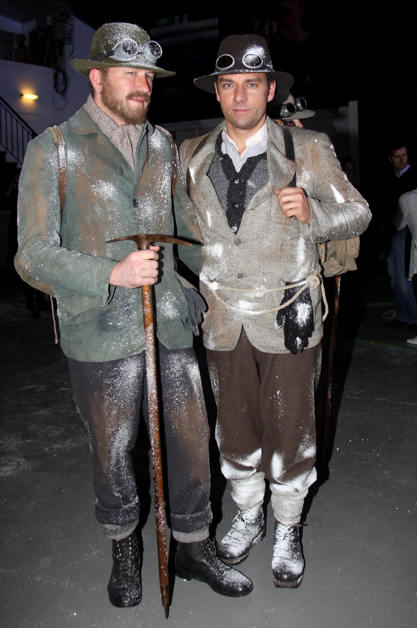 Hätten Sie die Nürnberger Torwartlegende erkannt? Links steht Andy Köpke, rechts Hansi Flick. Der Anlass: Der Dreh eines Werbespots wenige Monate vor der EM 2008.