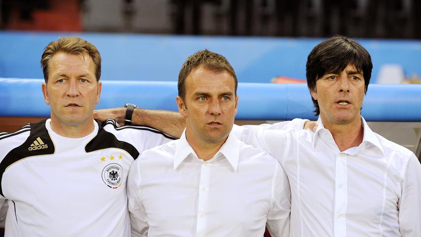 Drei Männer, ein Titel - und der steht weiter nur in Andy Köpkes Vita. Vorerst zumindest. Denn auch bei der EM 2008 in Österreich und der Schweiz reicht es nicht ganz für die deutsche Nationalmannschaft. 0:1 heißt es im Finale gegen haushoch überlegene Spanier und 0:1 heißt es auch im Halbfinale des Weltturniers 2010 in Südafrika. Und die EM 2012? Die spült das deutsche Team ebenfalls in der Vorschlussrunde nach Hause.
