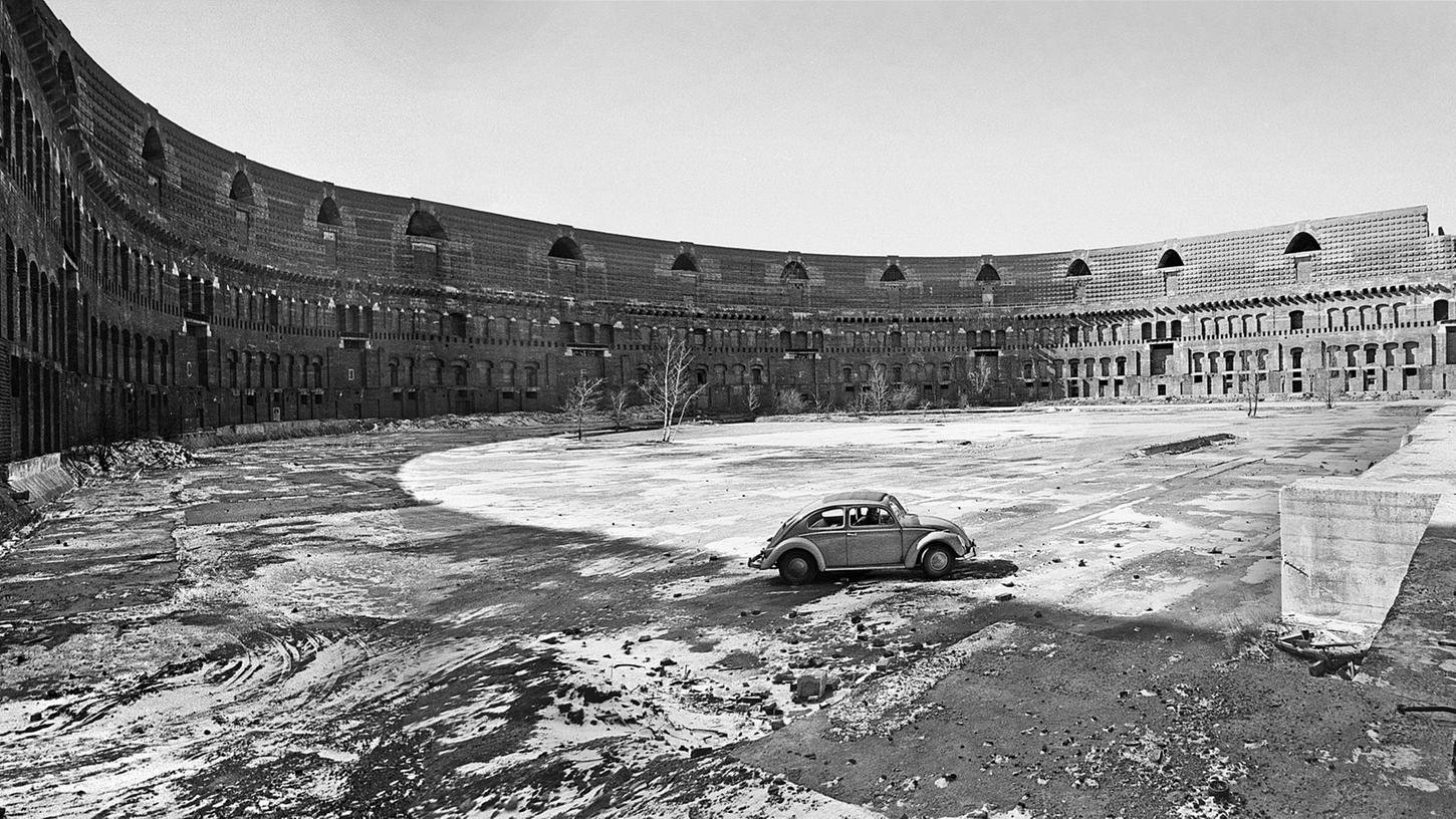 15. März 1962: „Das Großstadion paßt in die Kongreßhalle“