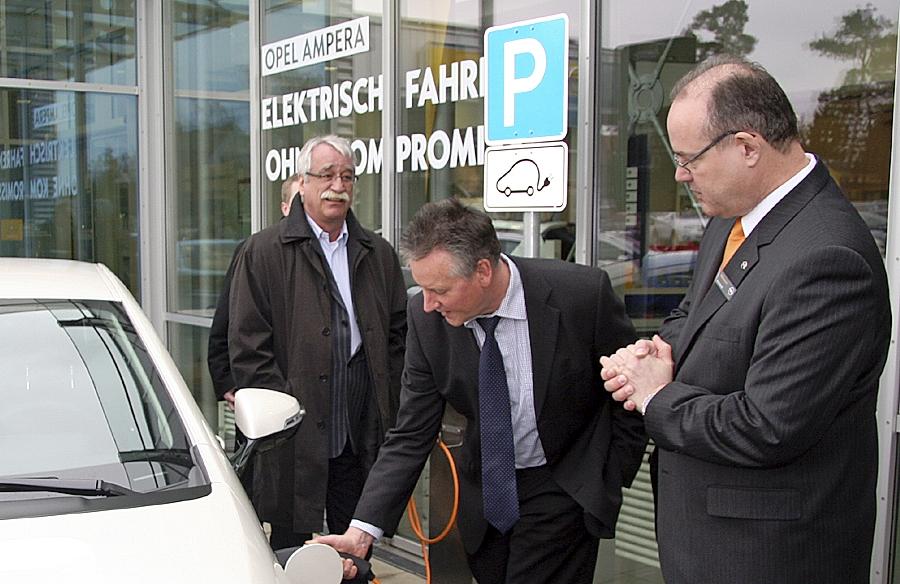 Von der Sonne direkt in den Autotank