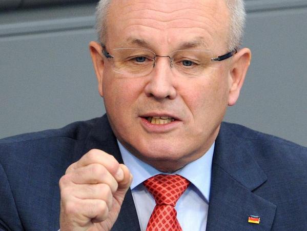 Unionsfraktionschef Volker Kauder erneuerte seine Kritik an Bundespräsident Christian Wulff.