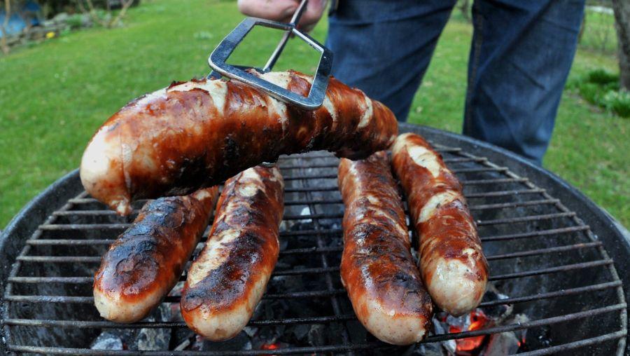 Das Grillgut eines Parsbergers ging in Rauch auf - so dass die Nachbarn einen Brand vermuteten und die Feuerwehr riefen. 