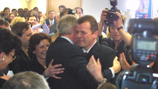 Maly setzte sich bei der OB-Wahl 2002 in der Stichwahl gegen CSU-Amtsinhaber Ludwig Scholz durch und verteidigte ...