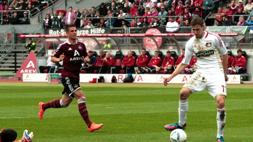 Stefan Kießling trübte das Saisonfinale weiter ein, gegen seinen Ex-Verein trat er bei Leverkusens 4:1 gleich dreimal als Torschütze auf den Plan. Der Club hatte zwar mitgespielt, war von äußerst effizienten Rheinländern aber äußerst effizient  ausgekontert worden.