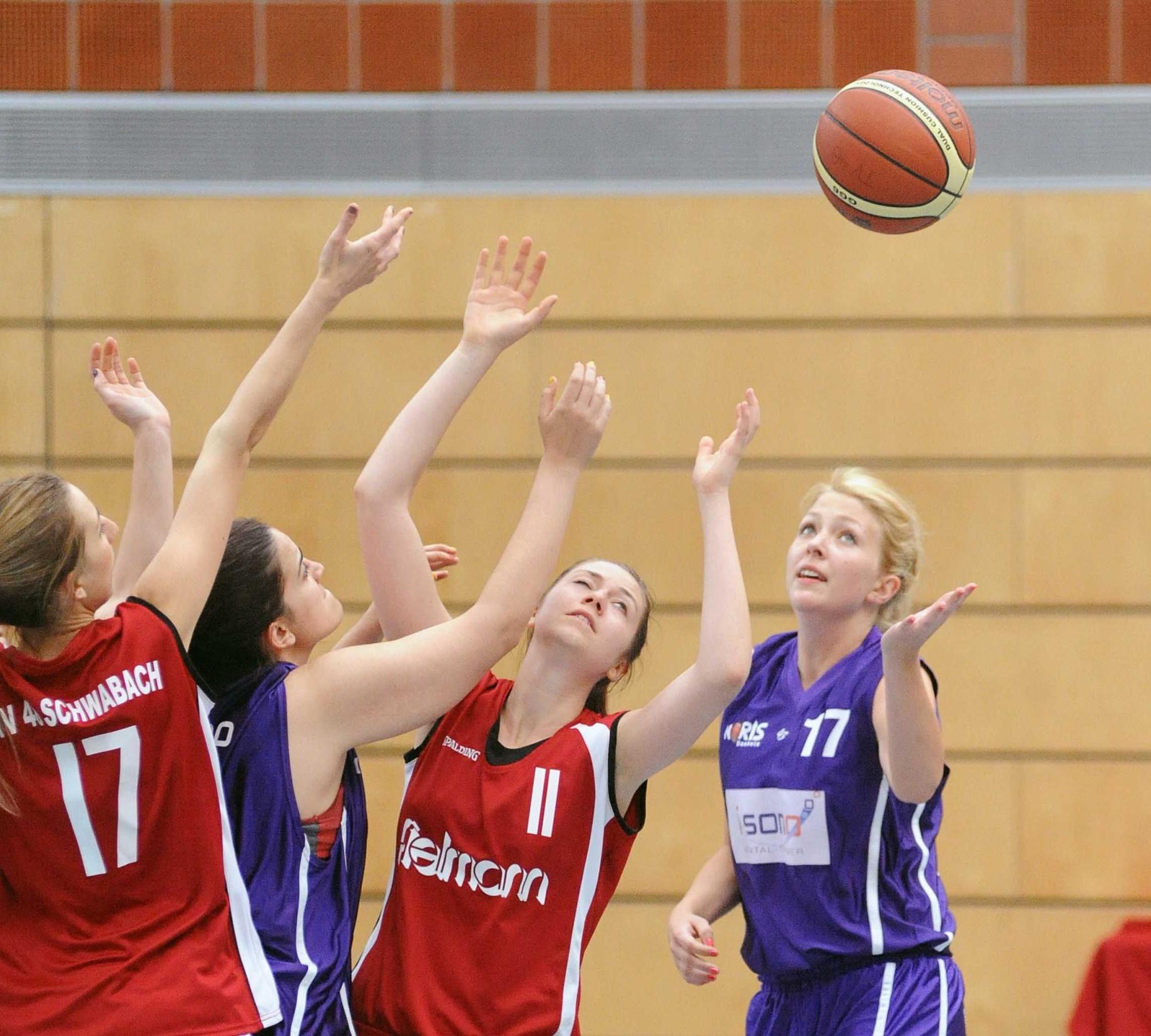 BasketballDamen TV 48 Schwabach gegen Noris Baskets Schwabach