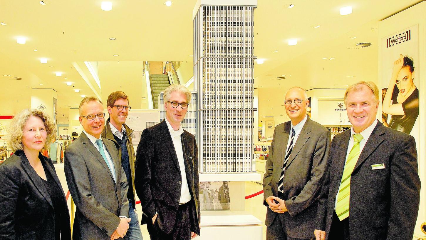 Neue Fassade für die „Galeria Kaufhof“ Neue Fassade für die „Galeria Kaufhof“