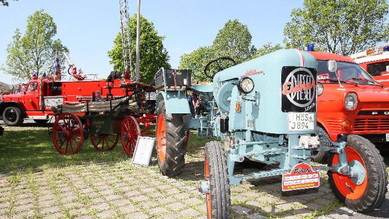 150 Jahre Feuerwehr Höchstadt: Impressionen von der Fahrzeugausstellung am Festplatz