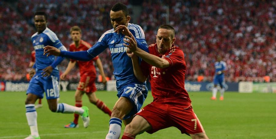 Was dann kam war ein fast 120-minütiger, kontinuierlicher Sturmlauf auf das Tor des FC Chelsea. Franck Ribéry (rechts) und der FC Bayern erspielten sich eine Torchance nach der anderen. Doch...
