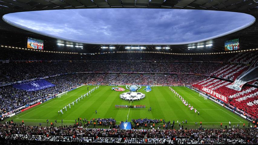 62.500 Zuschauer warteten in der Münchner Fußball Arena gebannt auf den Anpfiff - die UEFA hätte ein Vielfaches an Karten verkaufen können.