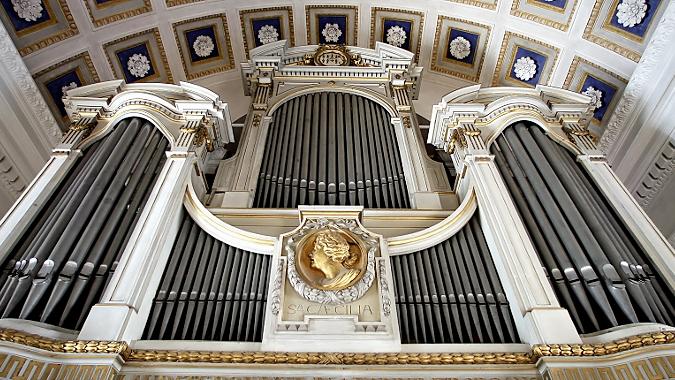 Trotz ihres Alters immer noch ein Augenschmaus: Die Orgel in der Nürnberger Elisabethkirche ist eine der letzten Romantikorgeln in Süddeutschland und schon über 100 Jahre alt.