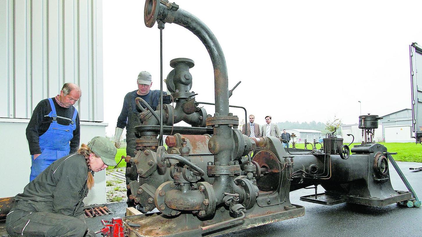 Firma Putzin restauriert historische Dampfmaschine Firma Putzin restauriert historische Dampfmaschine