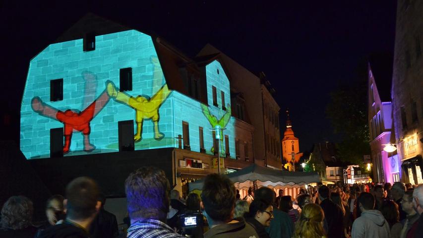 Tausende Menschen strömten zur Lichternacht in Zirndorf