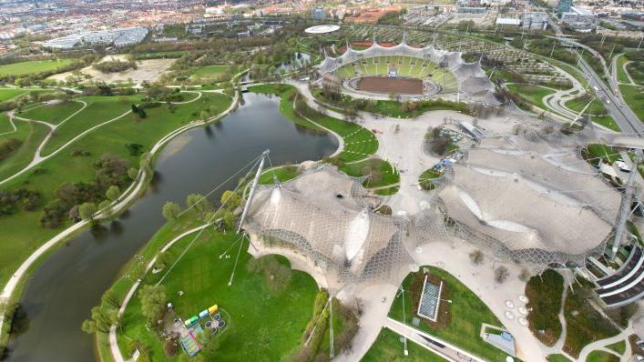 Die weitläufigen Flächen des Münchner Olympiaparks sollen 2015 das neue Festival "Rockavaria" beherbergen.