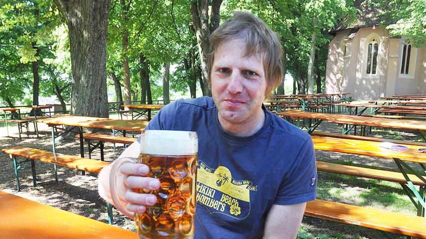 Hoch oben, etwa einen Kilometer nördlich der Laufer Altstadt, liegt der Kunigundenberg. Vatertagswanderer können im dortigen Biergarten ab 10 Uhr zum Weißwurst-Frühschoppen einkehren, ab 11 Uhr spielt Live-Musik.