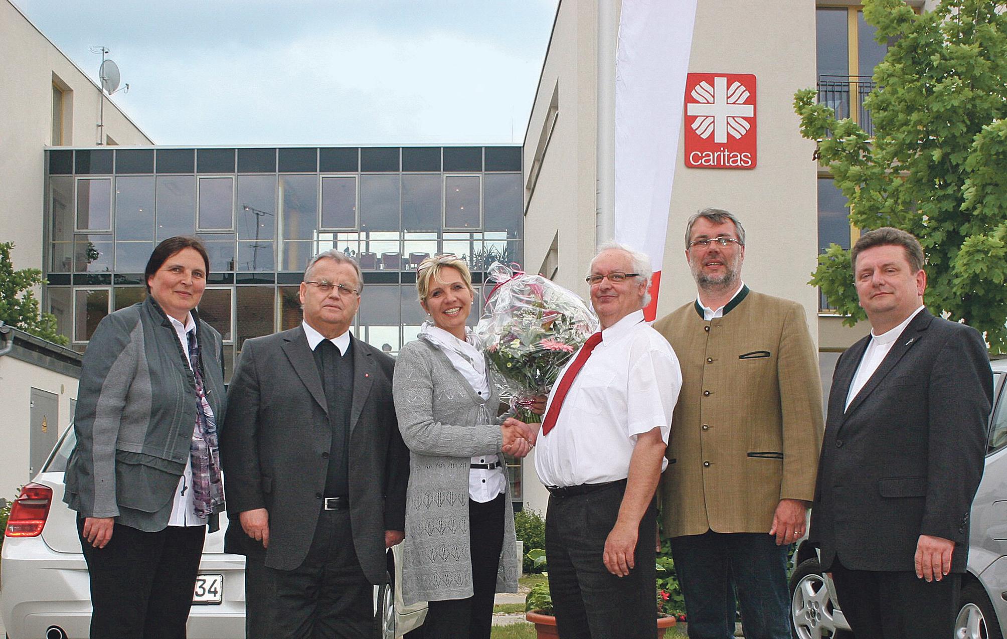 Weissenburg Neue Chefin Im Caritas Altenheim Weissenburg