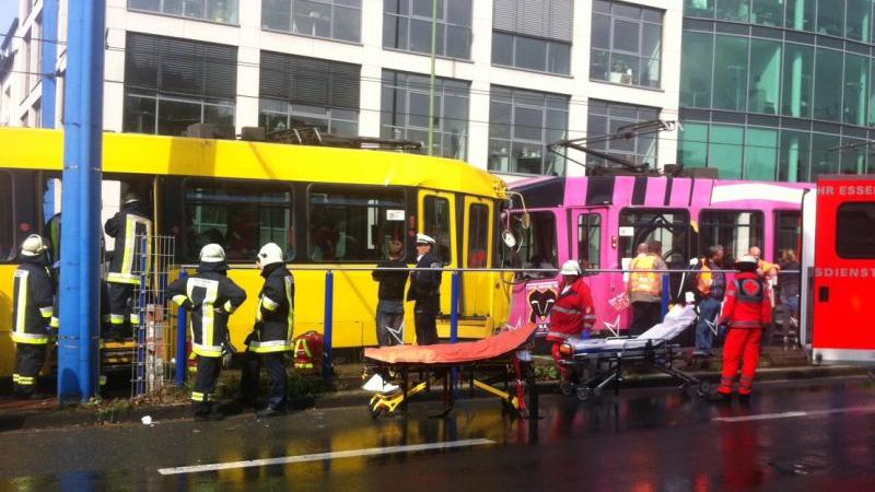 Dreifacher Straßenbahncrash: Mindestens 28 Verletzte