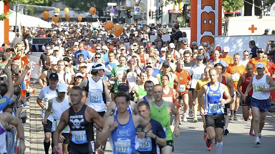 Läufer drehen mehr Runden in der Innenstadt