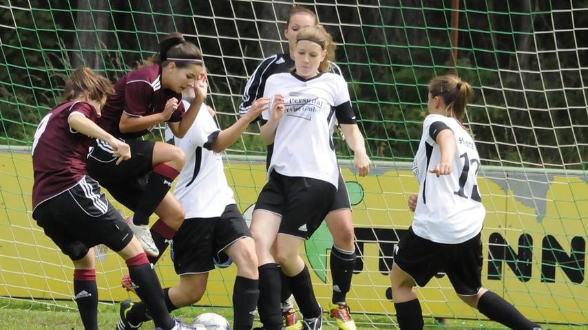 U17-Juniorinnen: SV Leerstetten gegen 1. FC Nürnberg