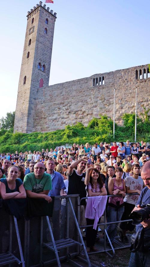 Im Sommer finden auf dem Burganger Open-Air-Konzerte statt.