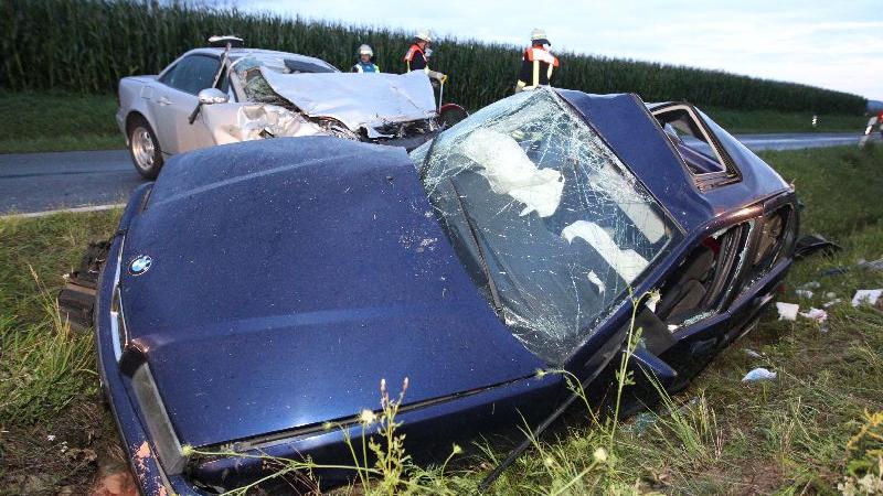 An den beiden Autos entstand ein Sachschaden von etwa 20.000 Euro.