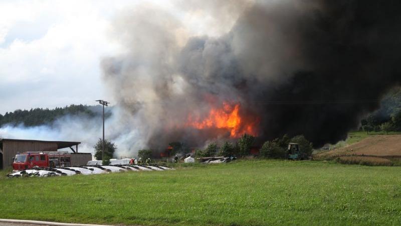 Millionenschaden bei Scheunenbrand in Berndorf