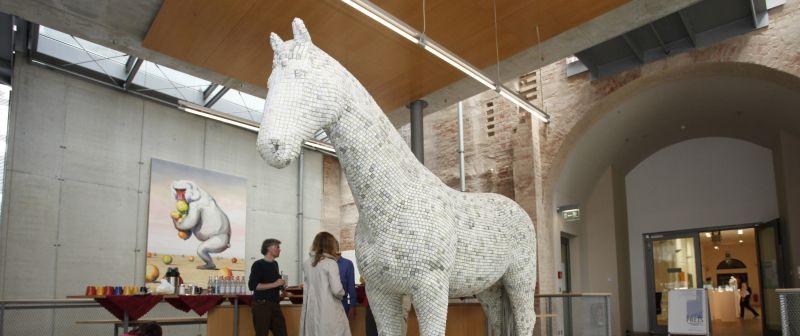 Streit um Pferde-Skulptur geht weiter