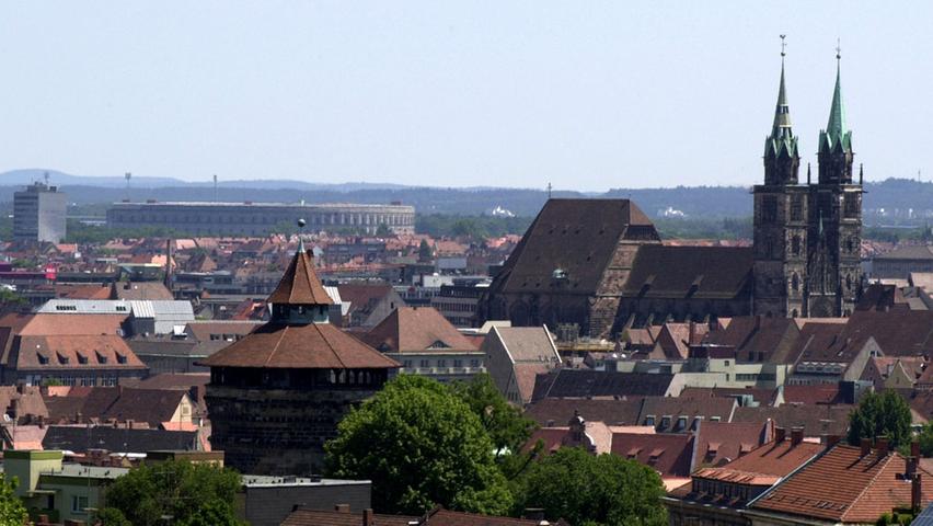 In der Wahrnehmung der Stadt spielt die Historie Nürnbergs eine wichtige Rolle. Dazu gehört neben der Kaiserburg auch die Altstadt.