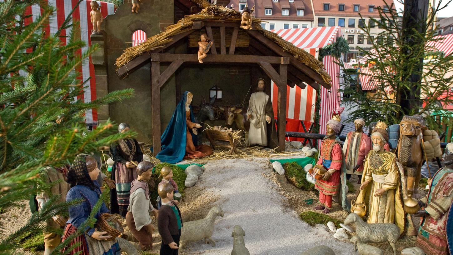 Die Weihnachtskrippe auf dem Christkindlesmarkt Die Weihnachtskrippe auf dem Christkindlesmarkt