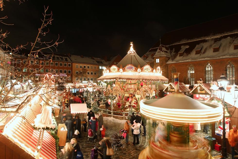 Vor allem bei den Kleinen beliebt: die Kinderweihnacht mit nostalgischem Karussell.