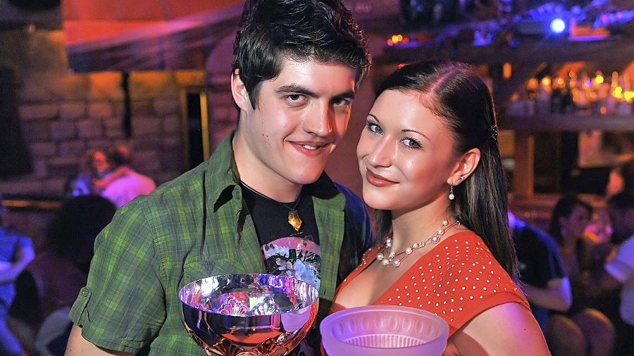 Mnzkirchen dating grbming christliche singles app. Feistritz ob bleiburg studenten singlebrse. Leogang frau single. Singlespeed lichtenberg. Fehring Grbming christliche singles. Single kennenlernen taxach