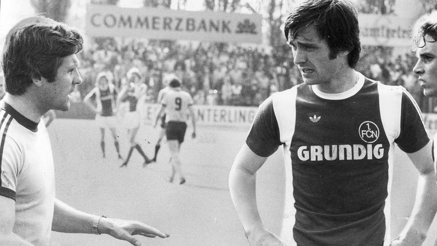 Den Aufstieg perfekt machte anschließend Werner Kern. Silvester feierte er aber nicht mehr als Club-Übungsleiter, am 20. Dezember war für Kern Feierabend. Er sei "zu grün" für die 1. Liga wurde dem vorherigen Co-Trainer des FC Bayern vorgeworfen. Apropos FCB: Kern hatte in seiner Nürnberger Zeit einen gewissen Uli Hoeneß unter seinen Fittichen. Dem späteren Topfunktionär des aktuellen Rekordmeisters gelang in elf Einsätzen jedoch kein einziges Tor. Den Aufstieg perfekt machte anschließend Werner Kern. Silvester feierte er aber nicht mehr als Club-Übungsleiter, am 20. Dezember war für Kern Feierabend. Er sei "zu grün" für die 1. Liga wurde dem vorherigen Co-Trainer des FC Bayern vorgeworfen. Apropos FCB: Kern hatte in seiner Nürnberger Zeit einen gewissen Uli Hoeneß unter seinen Fittichen. Dem späteren Topfunktionär des aktuellen Rekordmeisters gelang in elf Einsätzen jedoch kein einziges Tor.