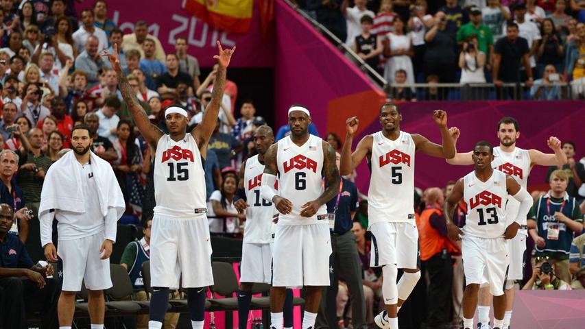 USA, wer sonst! Die NBA-Stars haben bei den Olympischen Spielen wie erwartet die Goldmedaille im Basketball gewonnen. Die Amerikaner siegten am Sonntag in London im Finale gegen Europameister Spanien mit 107:100 (59:58) und wiederholten damit ihren Olympiasieg von 2008.
