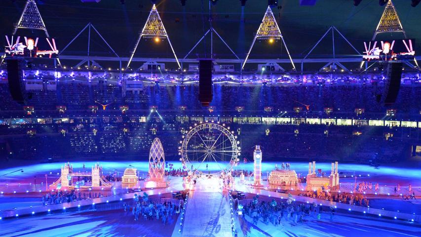 Das Stadion, in dem acht Tage lang die Leichtathleten um Gold, Silber und Bronze gekämpft hatten, war in ein Mini-London mit Modellen von Tower Bridge, London Eye und anderen Erkennungsmerkmalen verwandelt worden.