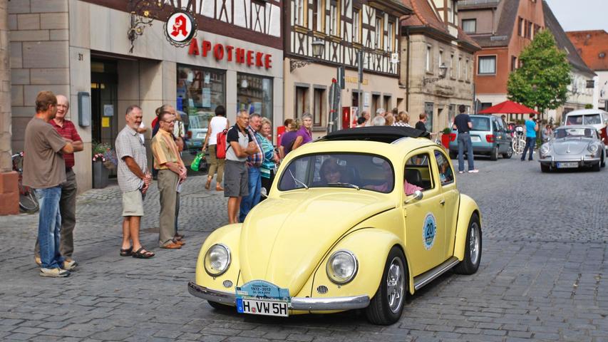 Auch immer ein schöner Anblick: Ein VW Käfer.