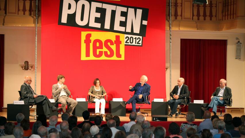 Der Sonntag beim Poetenfest in Erlangen stand ganz im Zeichen der Fragen: "Wer hat die Macht im Staat? Sind wir auf dem Weg in die Postdemokratie?"