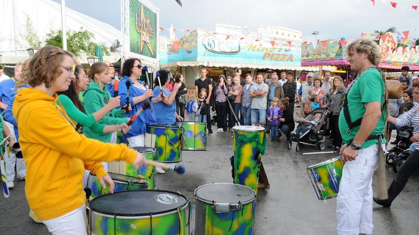 Samba-Stimmung auf dem Nürnberger Volksfest