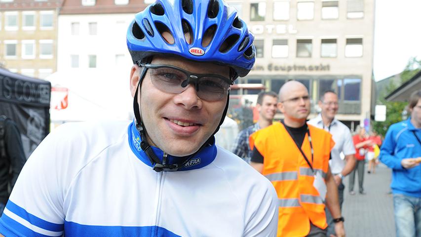 Rene Haber (33) nimmt seit 2007 jedes Jahr beim Stadtrennen teil. Heute fühlt er sich in guter Form und möchte sein Bestes geben.