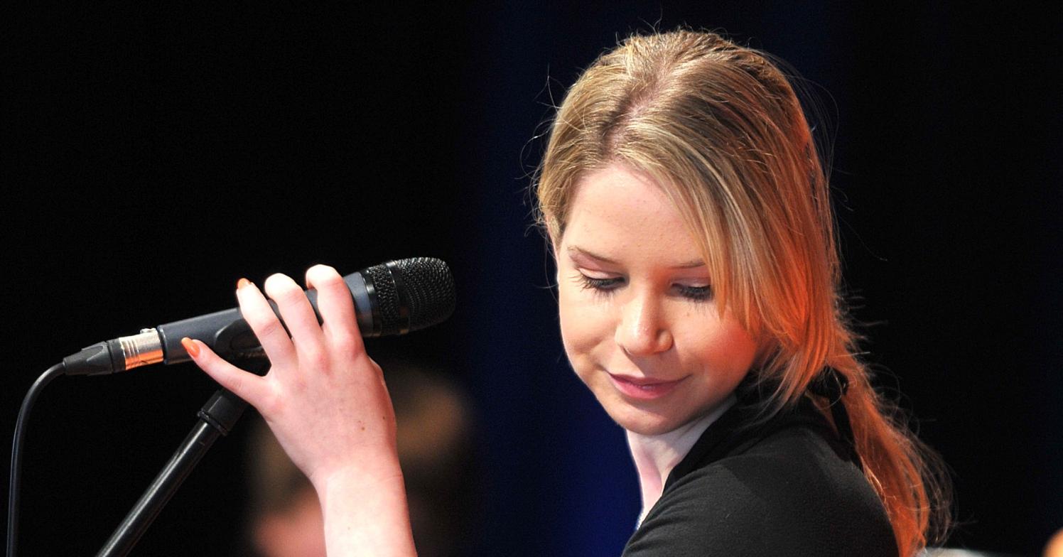 Katharina Mackert von No Lyrics Katharina Mackert von No Lyrics