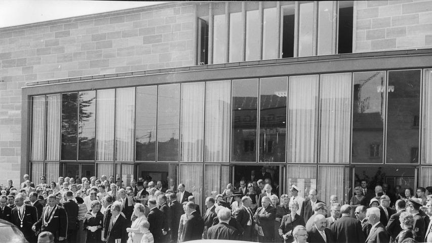 Die Eröffnungsfeier wurde ein großer Erfolg, die Nürnberger Nachrichten sprachen vom "festlichsten Tag in Nürnbergs Nachkriegsgeschichte".