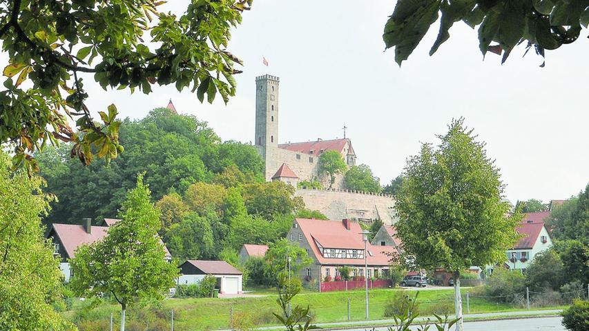 Die Abenberger Burg hoch über der Stadt.