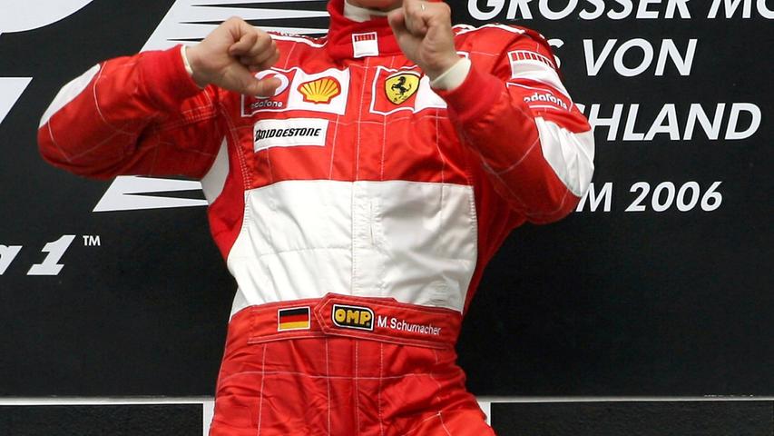 So wie auch ein 2001. Und ein Jahr danach. Und ein Jahr später. Und 2004 ebenfalls. Unglaubliche fünf Mal in Folge lag der Kerpener spätestens am Saisonende auf dem ersten Platz der Gesamtwertung - teilweise auch deutlich früher.Nach der Saison 2006 schließlich beendete er seine Karriere in der Formel 1.