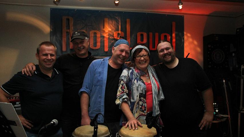 Die Band RootsLevel rockte die Havanna-Cafe-Bar.