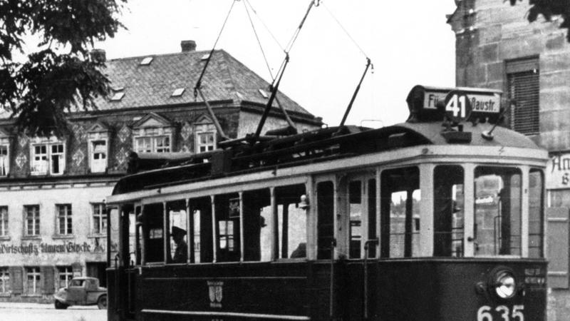 Als die Billinganlage (1951) noch Straßenbahnhaltestelle war.